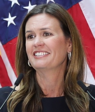 ملف:Sarah Sanders September 2024 (cropped).jpg