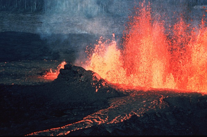 ملف:Volcano q.jpg