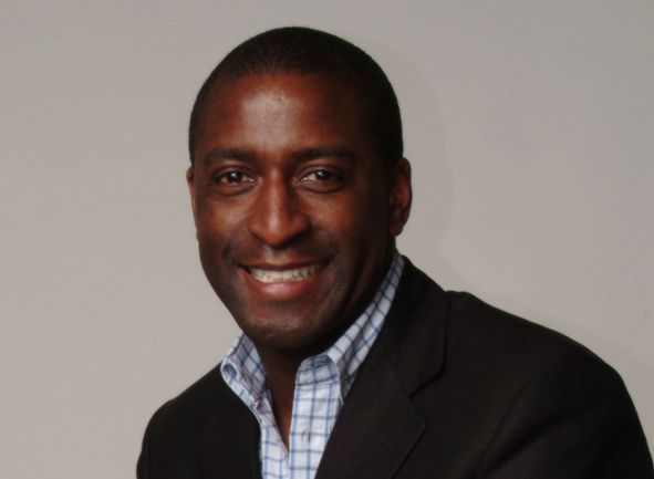 ملف:Lennox Cato 2003.jpg