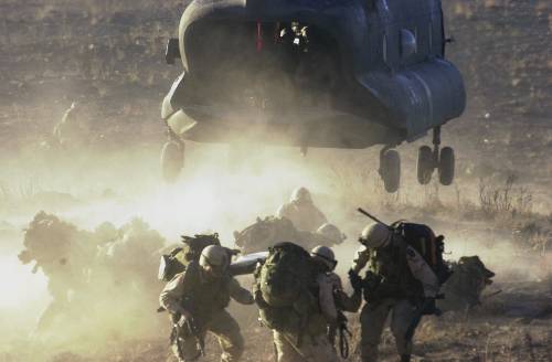 ملف:Anaconda-helicopter.jpg