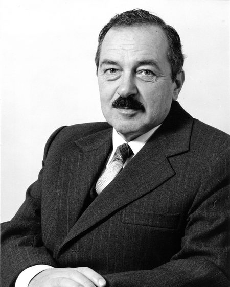 ملف:Pavle Ivic.jpg