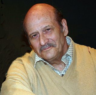 ملف:AgustinGonzalez.jpg