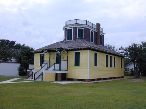 ملف:Hatteras Weather Bureau Station NPS.jpg