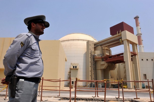 ملف:محطة بوشهر النووية 2010.jpg