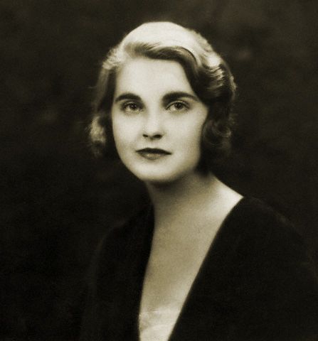 ملف:Barbara Hutton May 1931.jpg