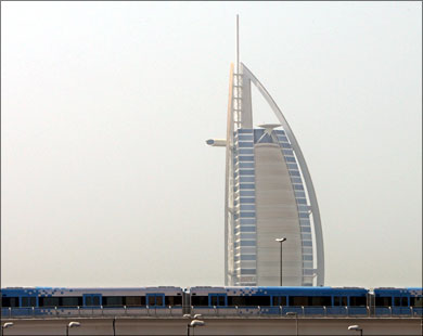 ملف:Dubai Metro5.jpg