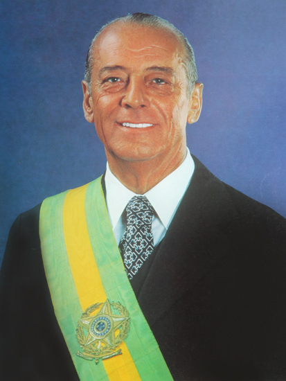 ملف:Figueiredo (colour).jpg