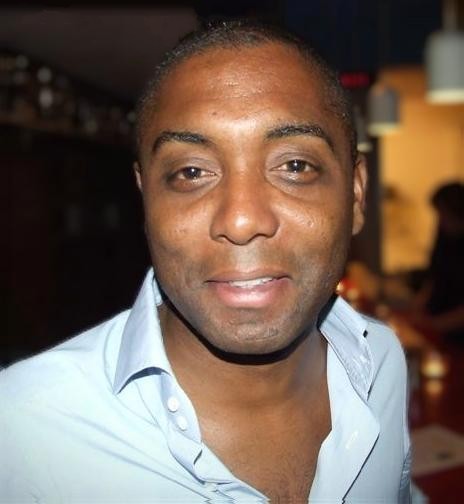 ملف:Bryan Roy - 2012 (edited).jpg