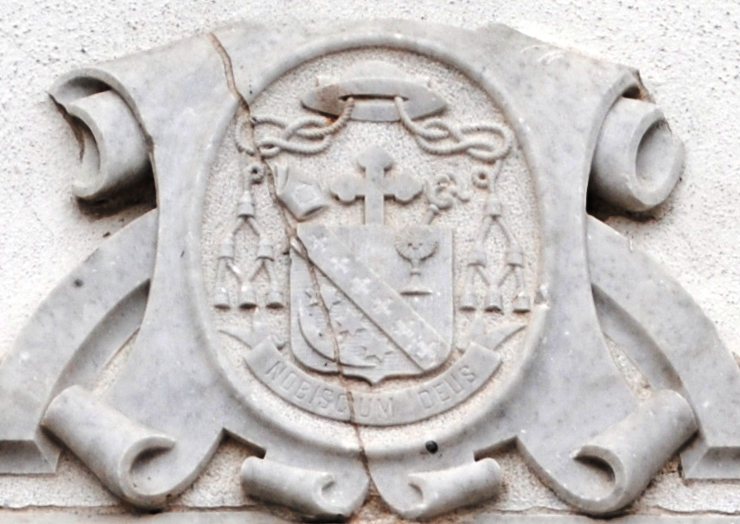 ملف:Escudo do arcebispo Manuel Lago González.jpg
