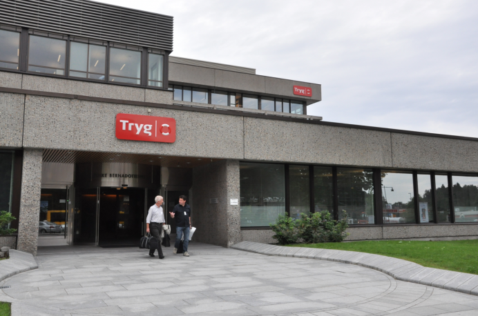 ملف:Trygs hovedkontor i Bergen, Fyllingsdalen..png