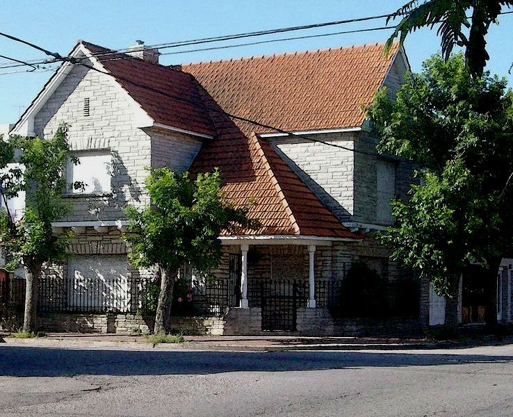 ملف:Chalet-Camusso.jpg