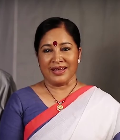 ملف:Kovai Sarala.jpg