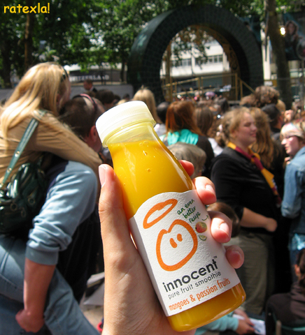 ملف:Mango and passion fruit smoothie (3085448838).jpg