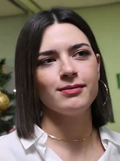 ملف:Mia Dimšić, 2021 (cropped).png