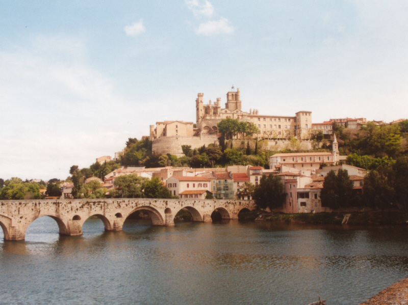 ملف:Beziers Frankreich.jpg