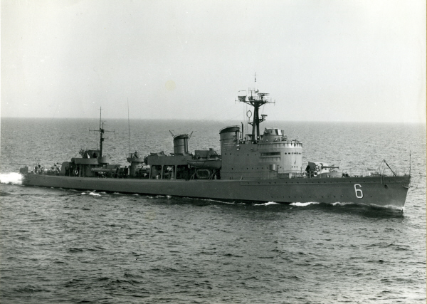 ملف:HMS Stockholm starboard side..jpg