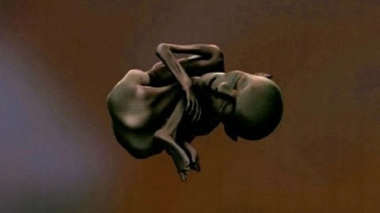 ملف:Akakos mummy 5600 year-old.jpg