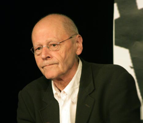 ملف:Pierre Michon.jpg