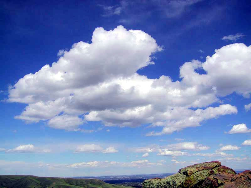 ملف:Cumulus clouds in fair weather.jpeg
