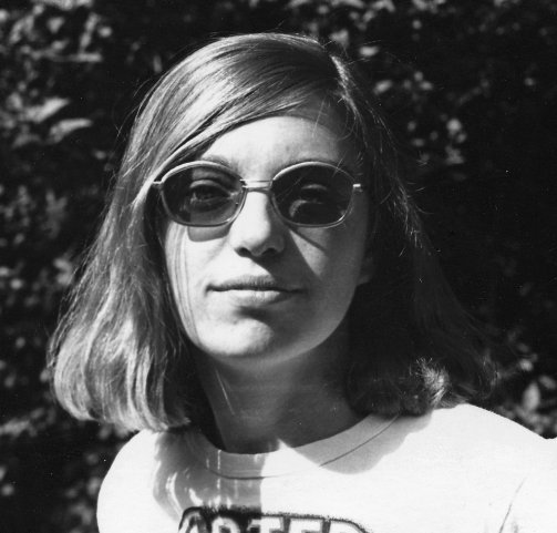 ملف:Susan Wood.jpg