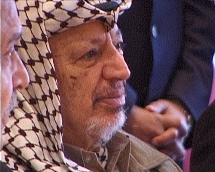 ملف:Yasser-arafat-1999.jpg