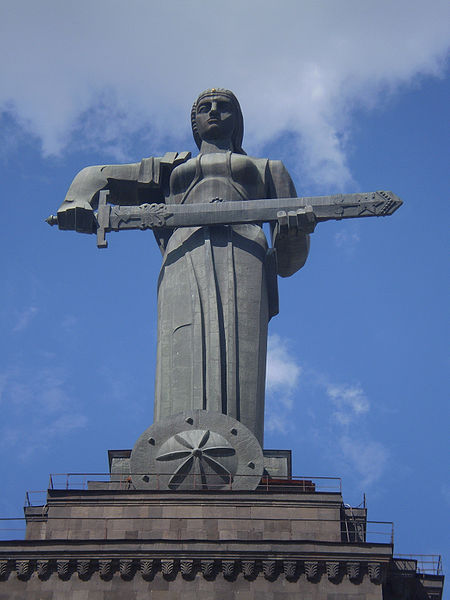 ملف:Mother Armenia, Yerevan, Day.jpg