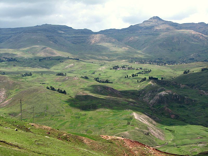 ملف:Alrededores de Huancavelica,.jpg