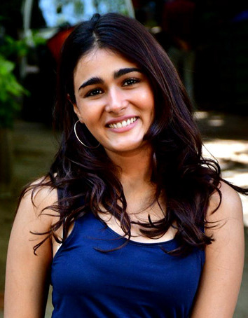 ملف:Shalini-Pandey-snapped-in-Bandra (cropped).jpg