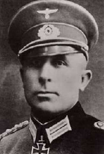 ملف:Generalleutnant August Krakau.jpg
