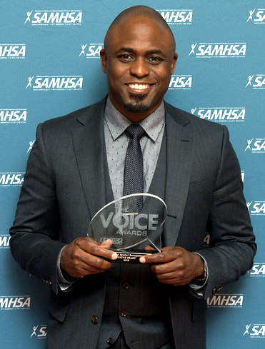 ملف:Wayne Brady 2015.jpg