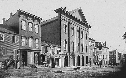 ملف:Fords Theatre.jpg
