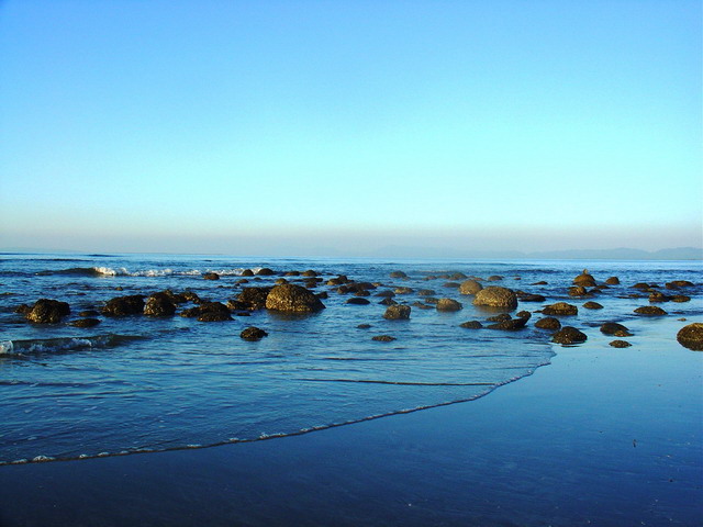ملف:Saint Martin's Island.jpg