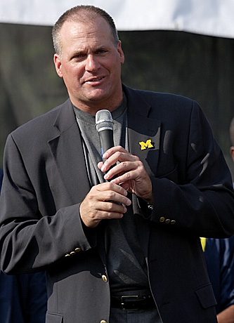 ملف:20080829 Rich Rodriguez.jpg