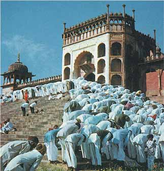 ملف:Indiapepole1.jpg
