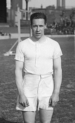 ملف:Henry Macintosh 1913.jpg