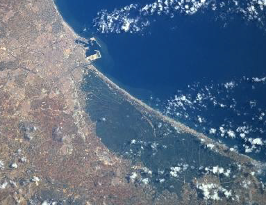 ملف:Albufera de valencia SatNASA.png