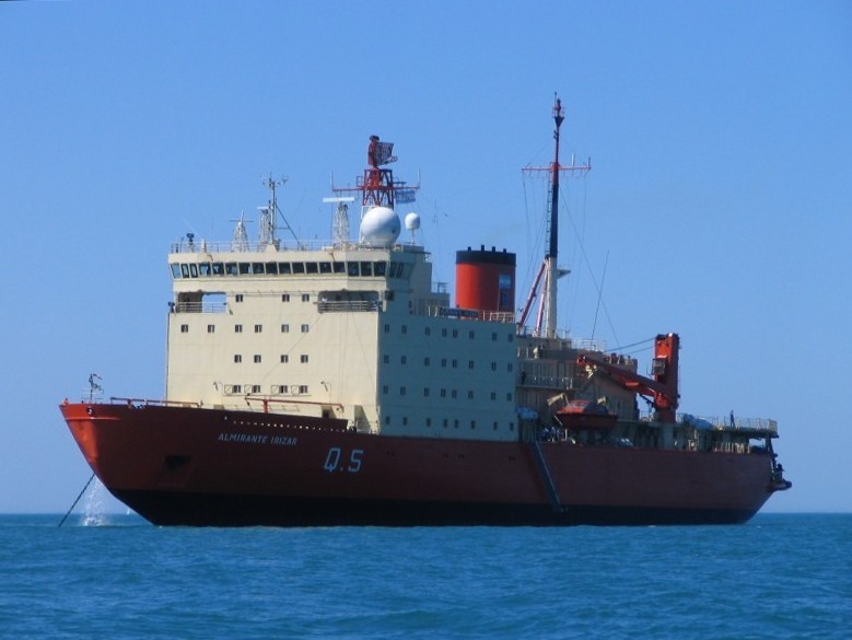 ملف:Q5ARAAlmiranteIrizar.jpg