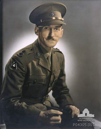 ملف:Lt Hamilton Lamb MLA.jpeg