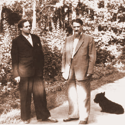 ملف:1958 Sakharov Kurchatov.jpg