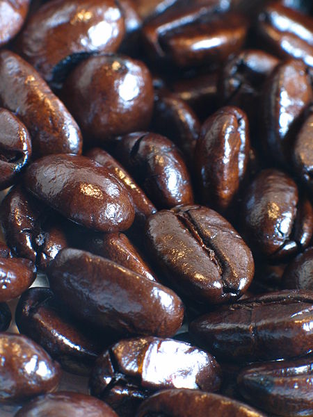 ملف:Espresso-roasted coffee beans.jpg
