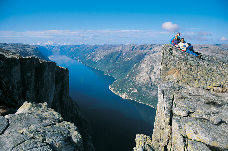 ملف:Lysefjorden fjord.jpg