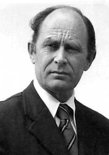 ملف:Antonysutton.jpg