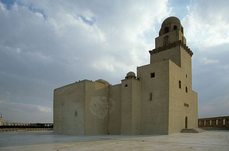 ملف:CairoMoqattamGiyushi.jpg