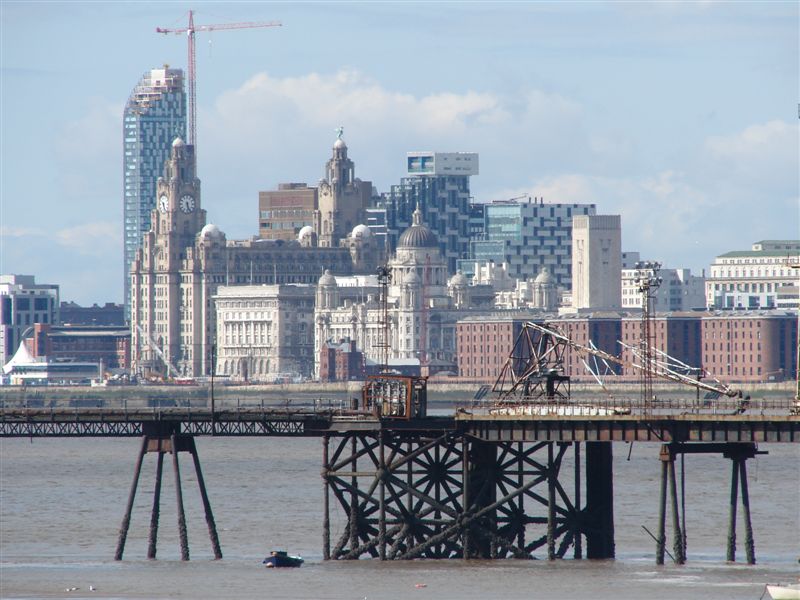 ملف:Liverpool Waterfront.jpg
