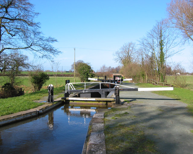 ملف:Baddiley lock no1.jpg