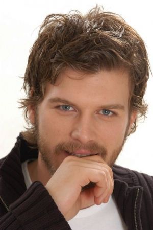 Kivanc tatlitug 12801 www dizifilm eu.jpg
