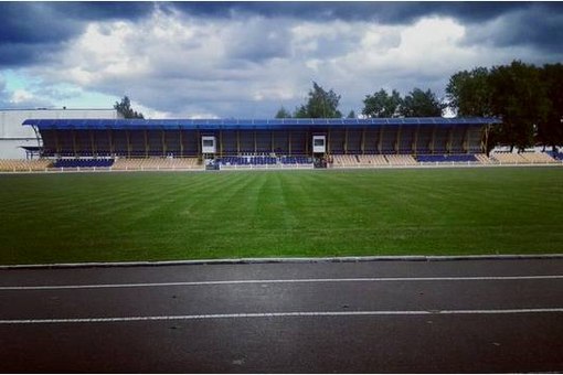 ملف:Стадион Юность (Слоним).jpg