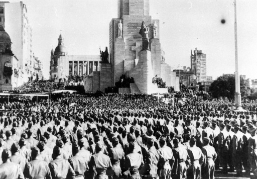 ملف:Inauguración del Monumento a la Bandera.jpg