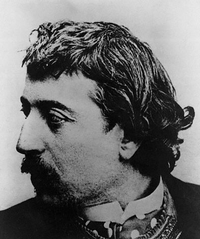 ملف:PaulGauguinblackwhite.jpg