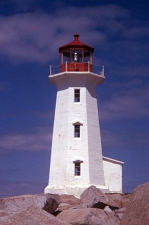 ملف:Lighthouse in Nova Scotia.jpg